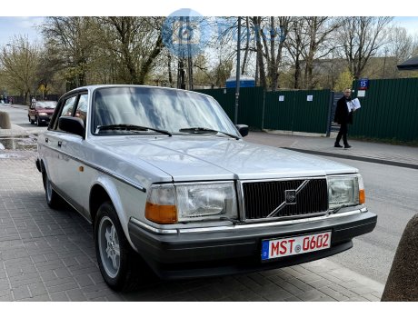 MST 0602, Volvo 240-Series