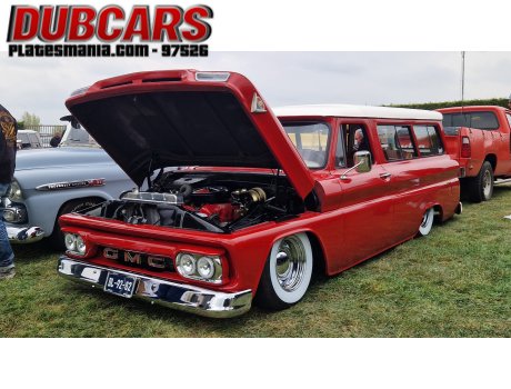 DL-92-82, GMC Suburban