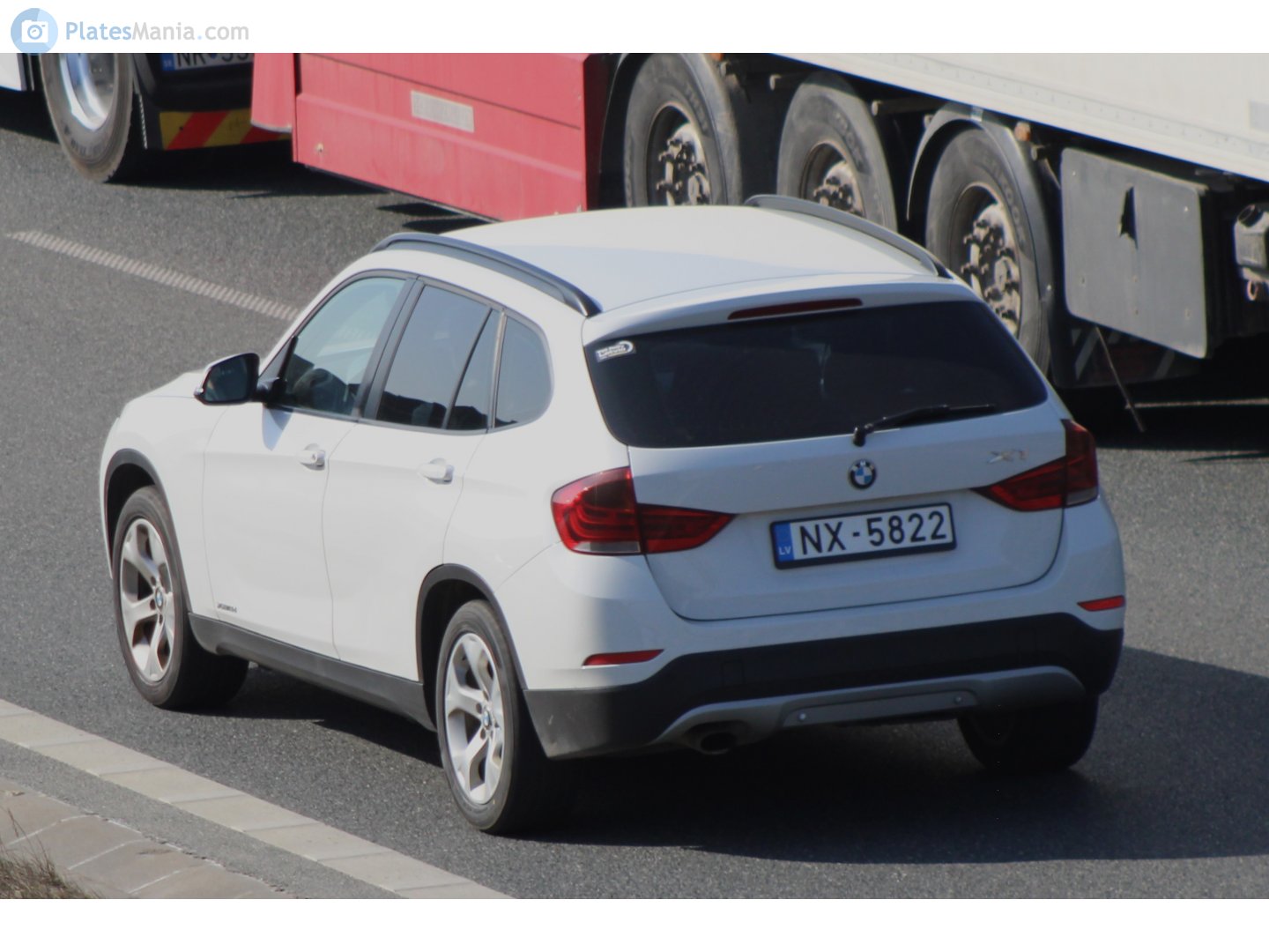 NX-5822, BMW X1 1st gen (E84), 2009–2015