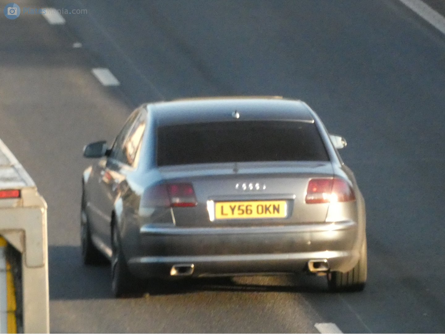LY56OKN, Audi A8 2nd gen (D3/4E2/4E8), 2002–2010