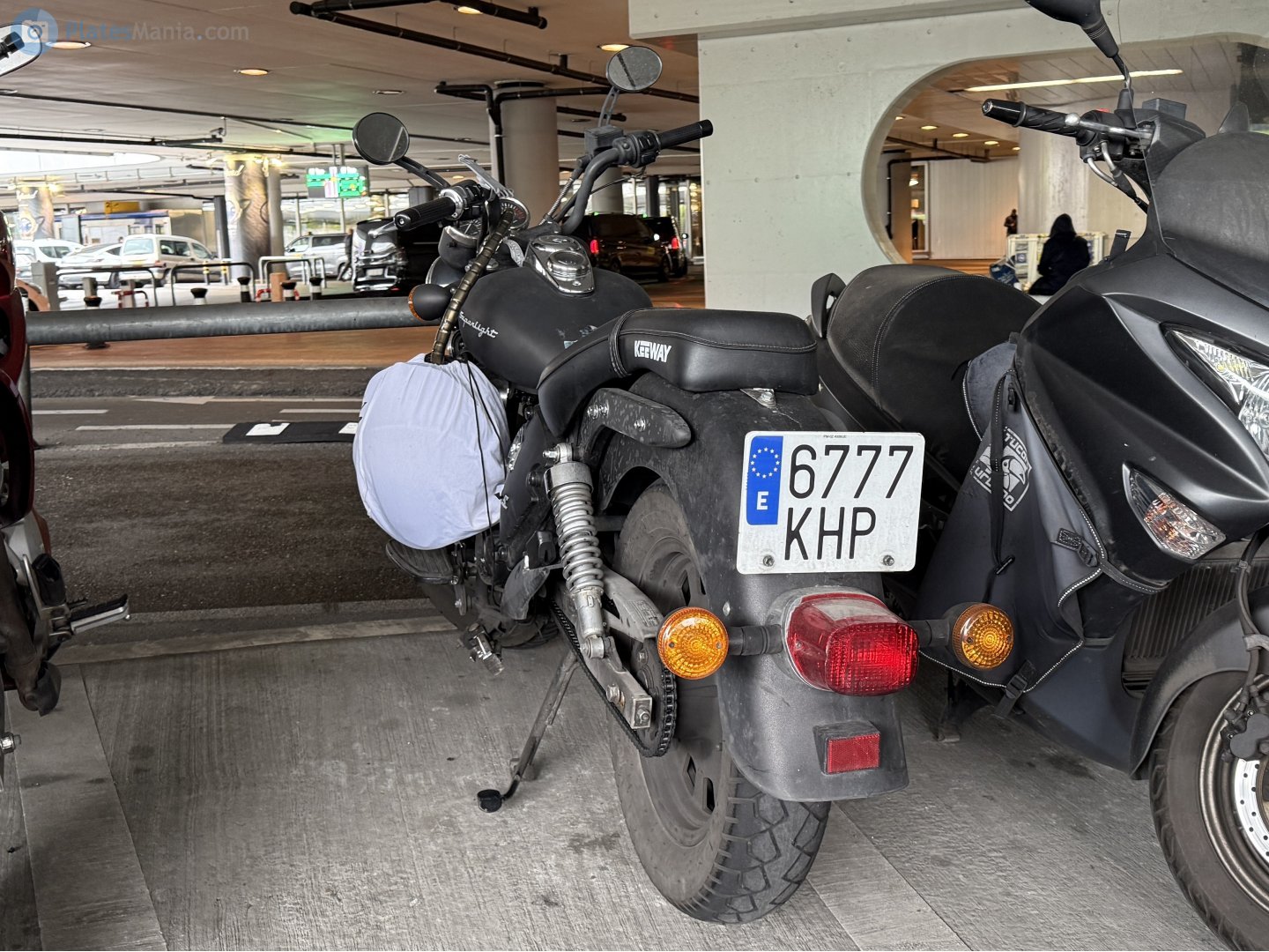 6777 KHP, Keeway Superlight 