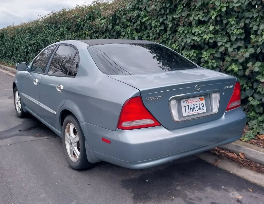 7ZHR548, Suzuki Verona 1st gen (V200), 2003–2006