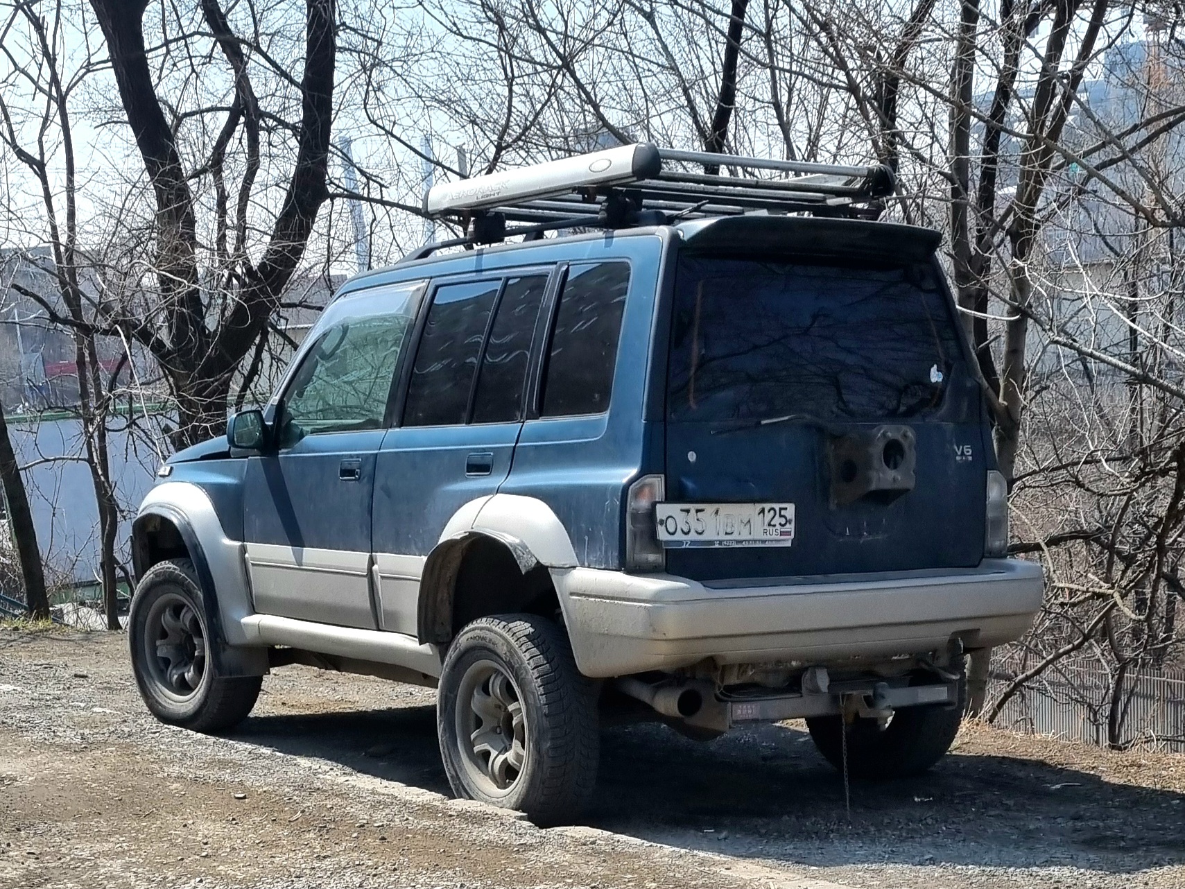 о 351 вм 125, Mazda Proceed Levante 1st gen 5-door SUV (ET/TA), 1995–1997
