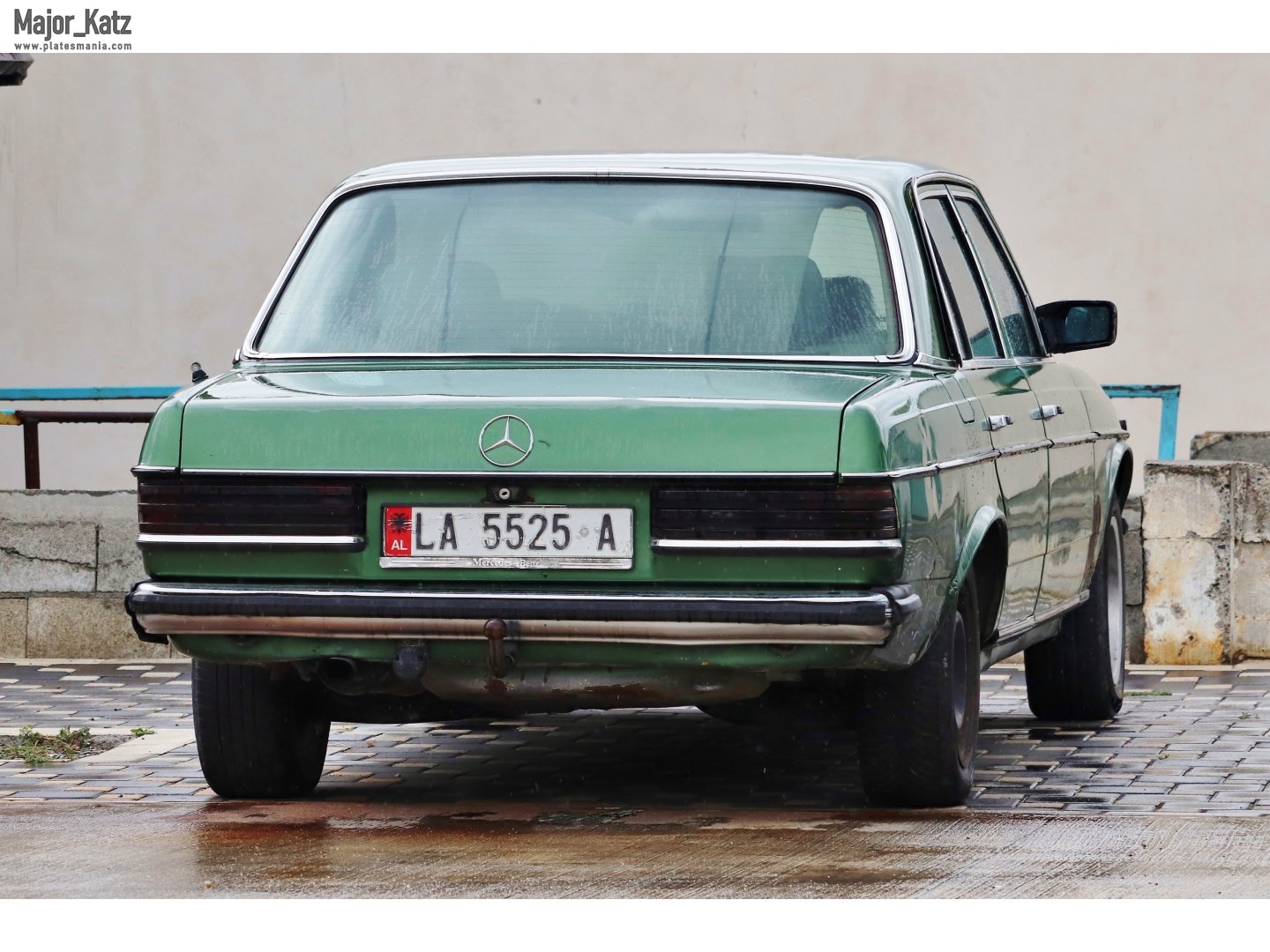 LA 5525 A, Mercedes-Benz E-Klasse 200–300 Sedan (W123), 1975­–1986