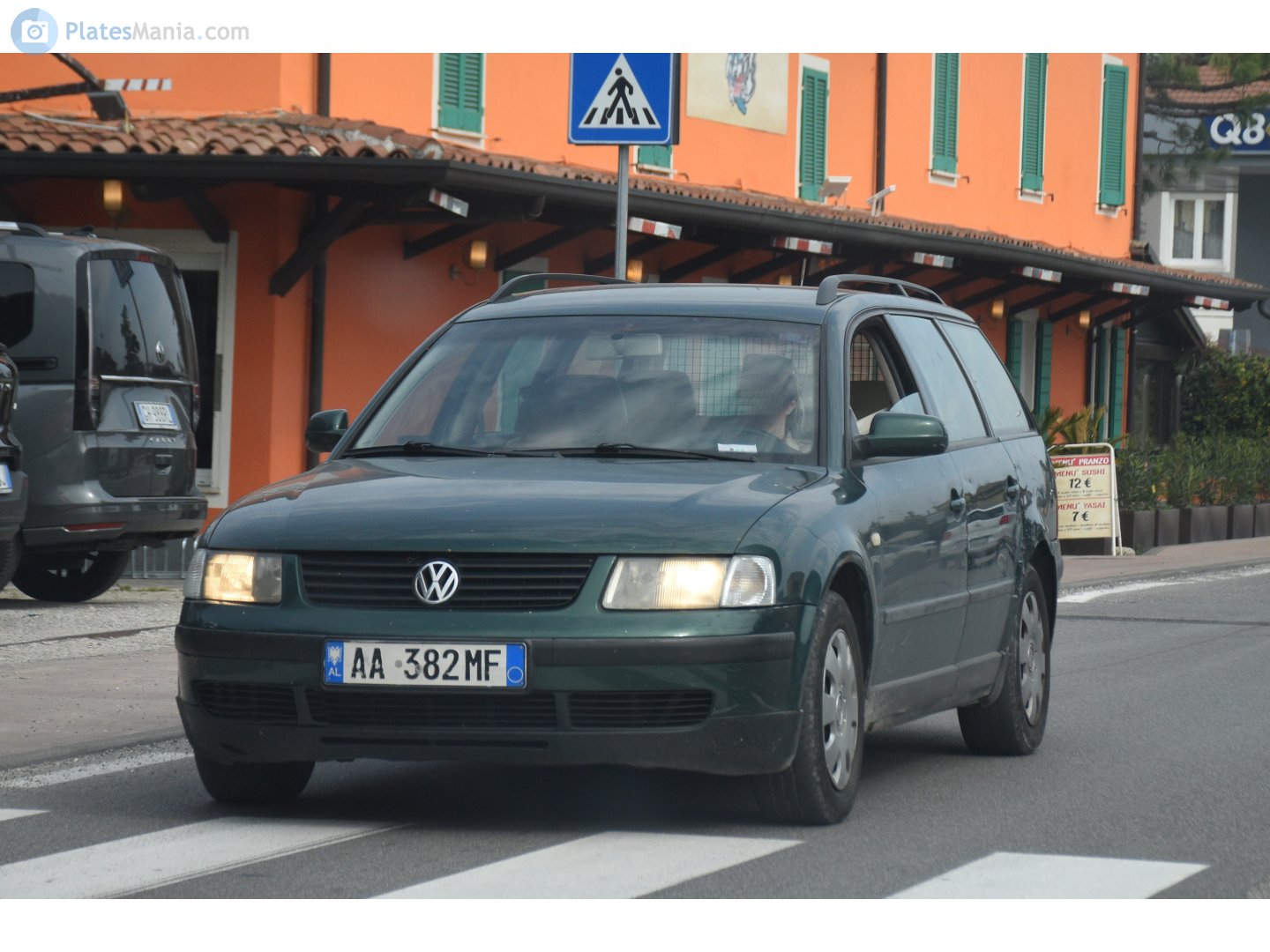 AA 382 MF, Volkswagen Passat 5th gen Variant (B5; 3B), 1996–2000