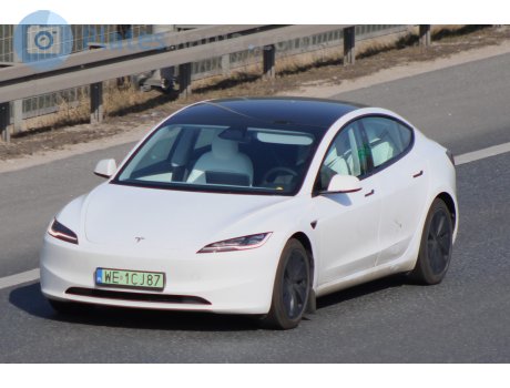 WE 1CJ87, Tesla Model 3