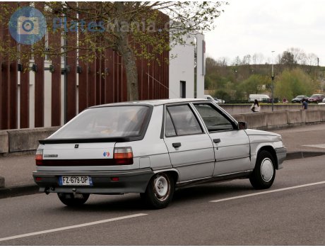 FZ-679-DP, Renault 11