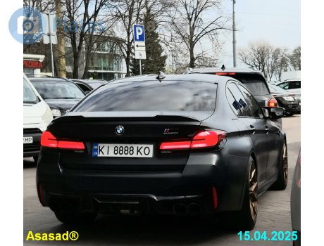 KI 8888 KO, BMW M5