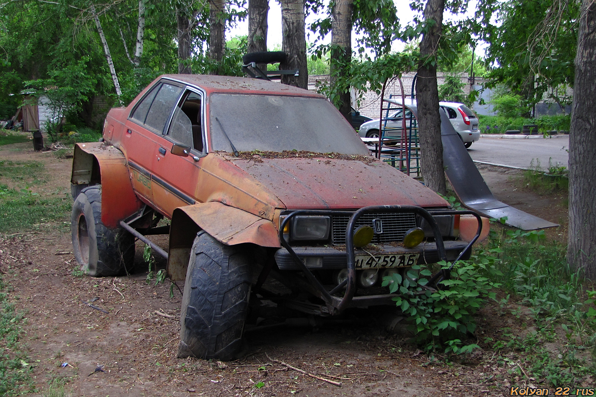 ц 4759 АБ, Nissan Sunny 5th gen 4-door Sedan (B11), 1981–1985 (–1996 for others)