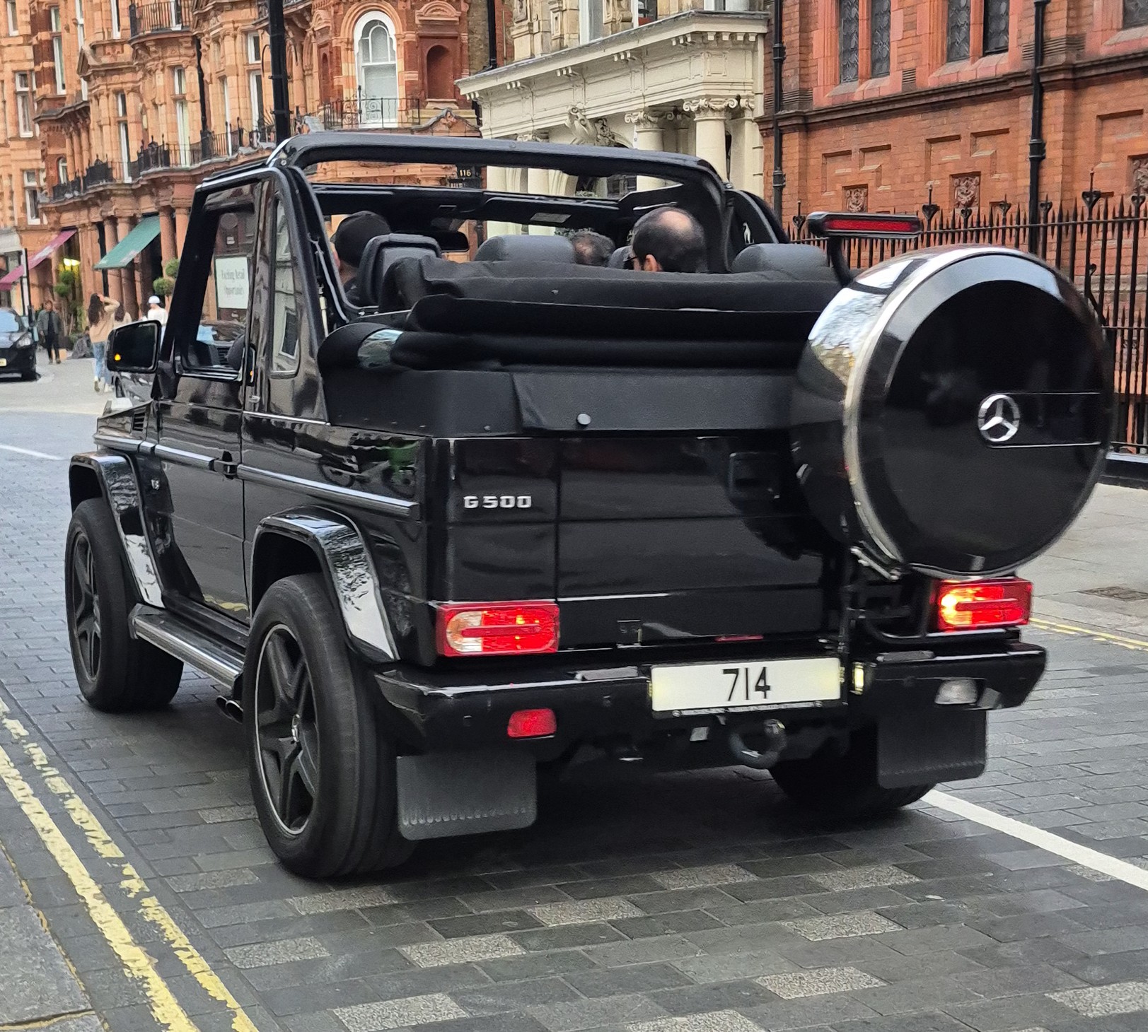 714, Mercedes-Benz G-Klasse 1st gen Cabrio (W463), 1996–2008