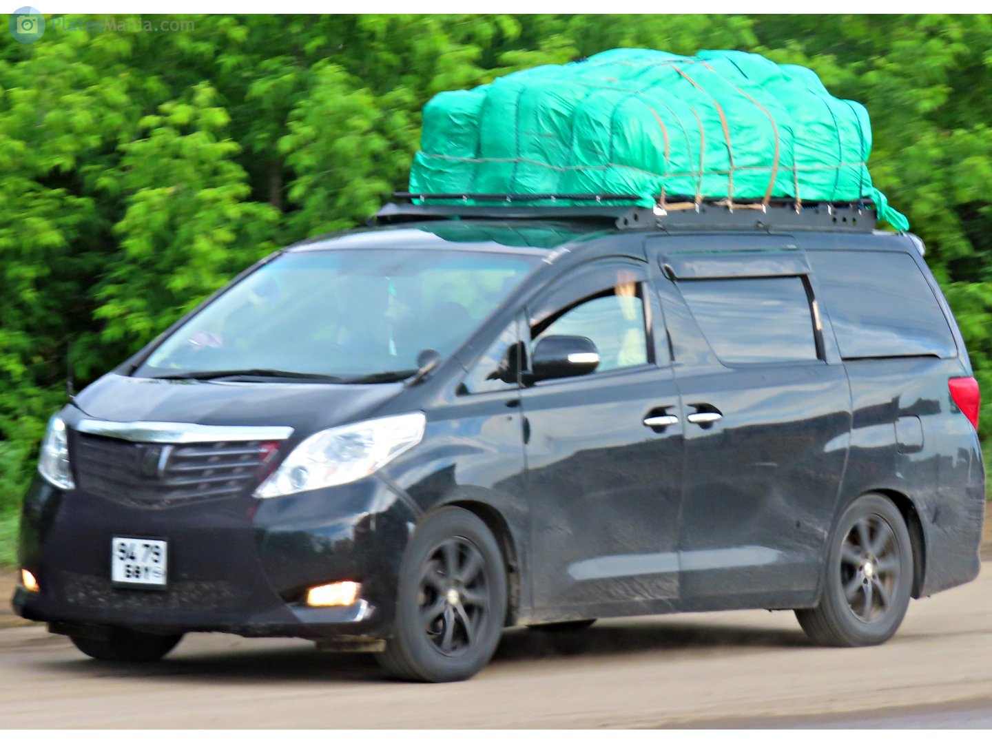 9479 БӨҮ, Toyota Alphard 2nd gen (AH20), 2008–2015