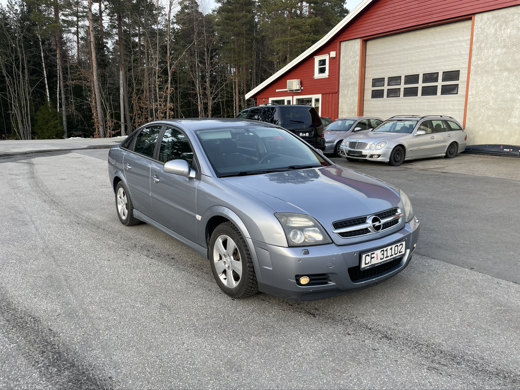 CF 31102, Opel Vectra 3rd gen Liftback (C; Z02), 2002–2005