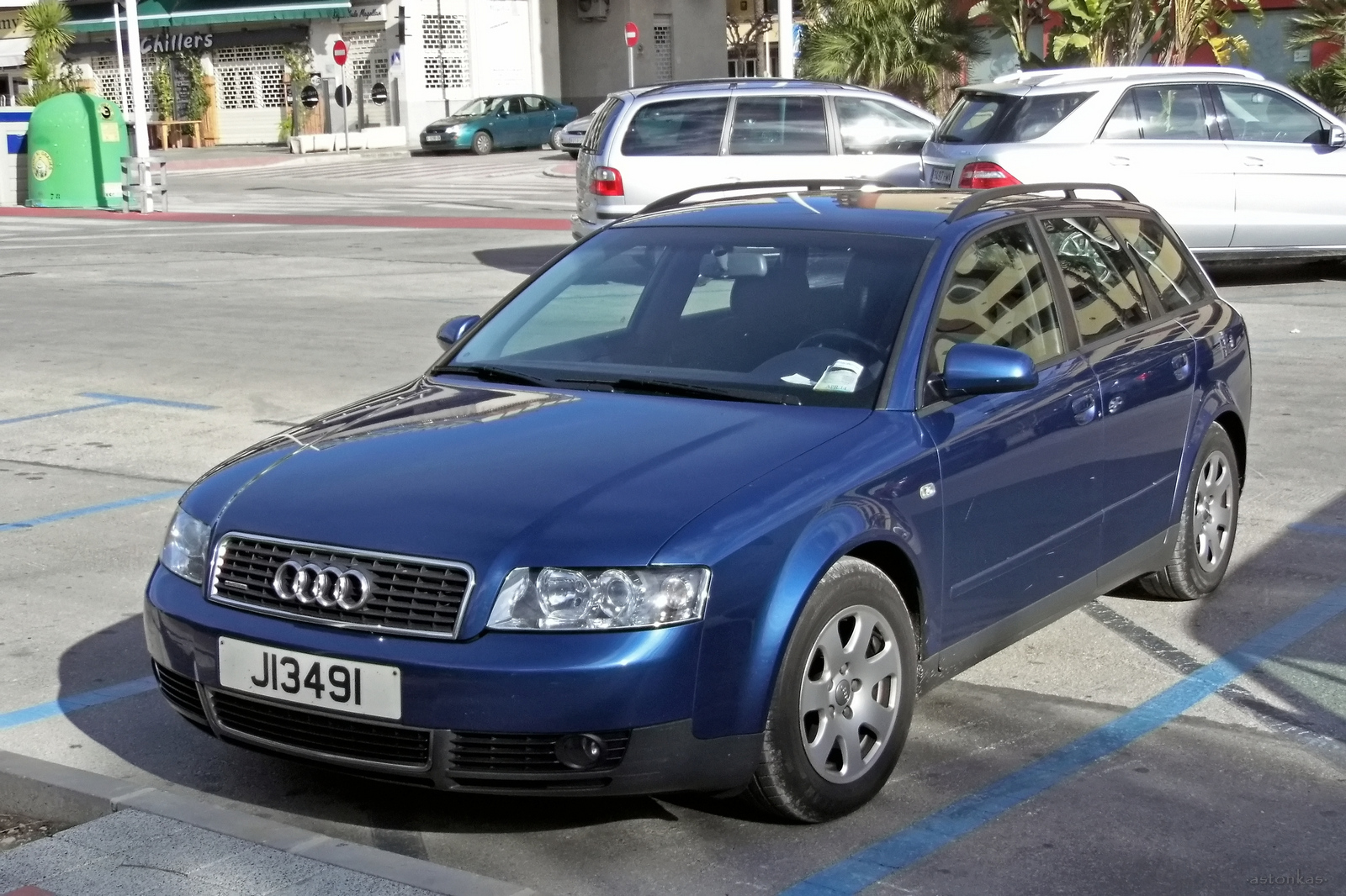 J13491, Audi A4 2nd gen Avant (B6/8E5), 2001–2004