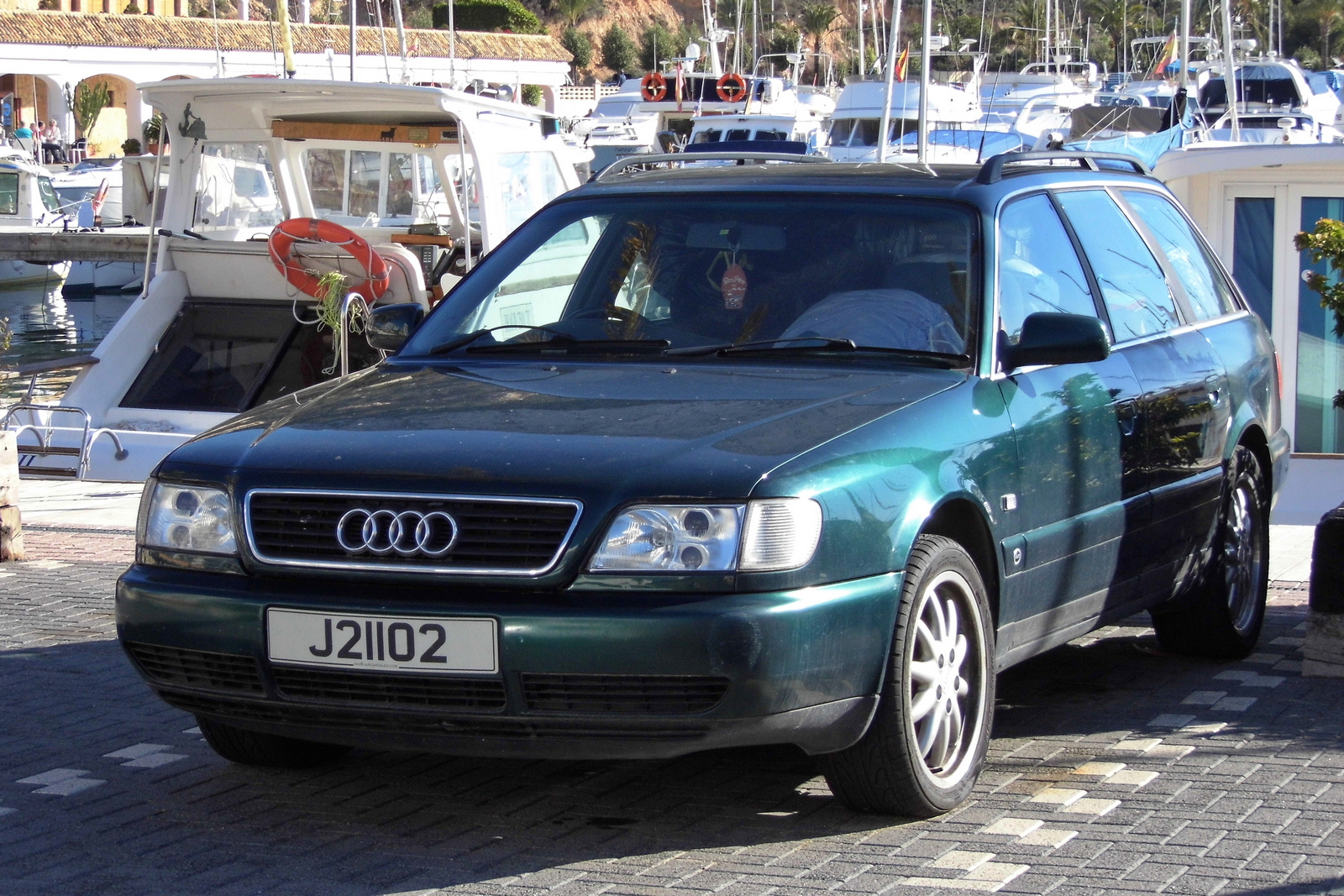 J21102, Audi A6 1st gen Avant (C4/4A5), 1994–1997