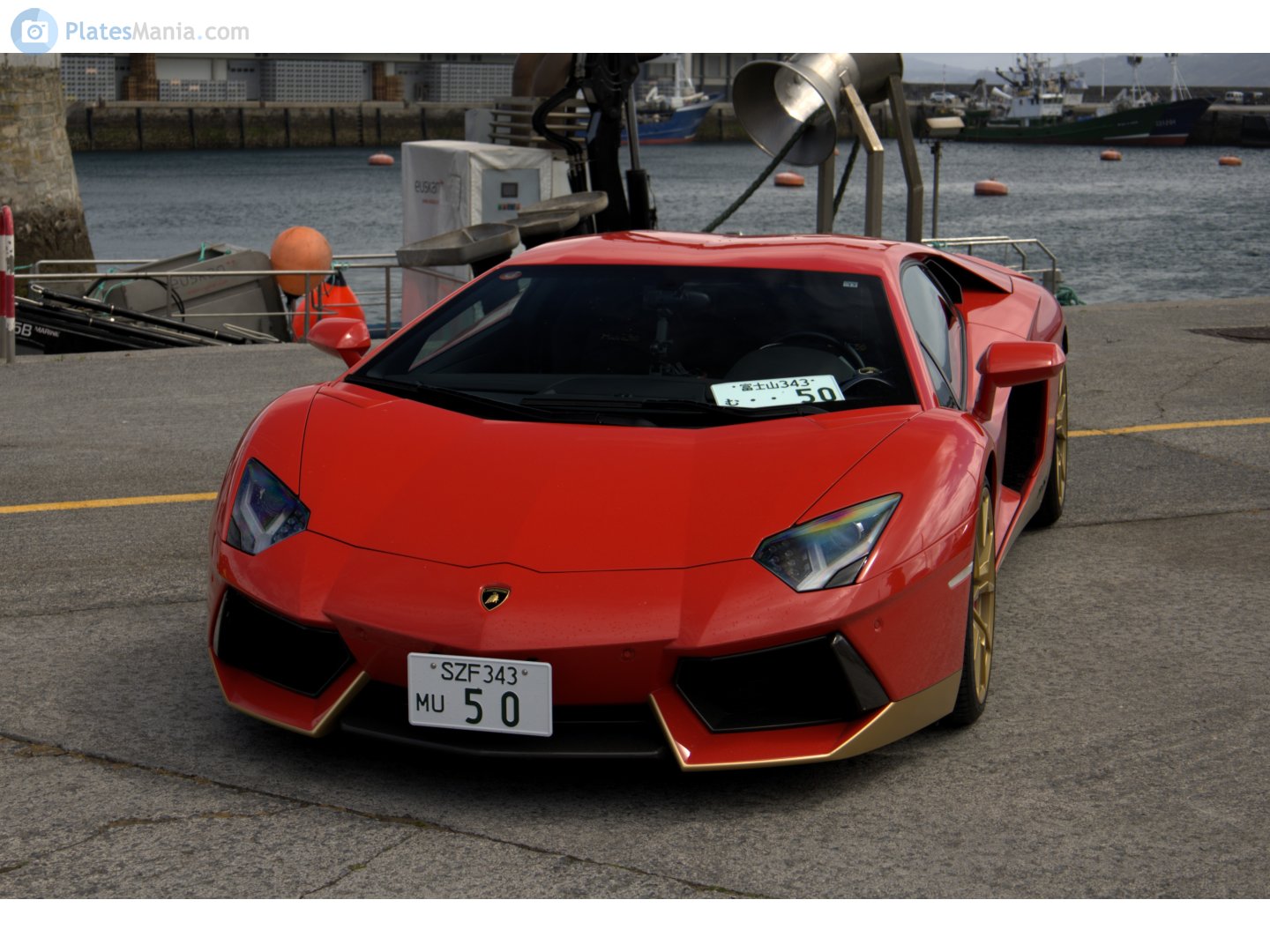 富士山 343 む 50, Lamborghini Aventador LP700-4, 2011–2016