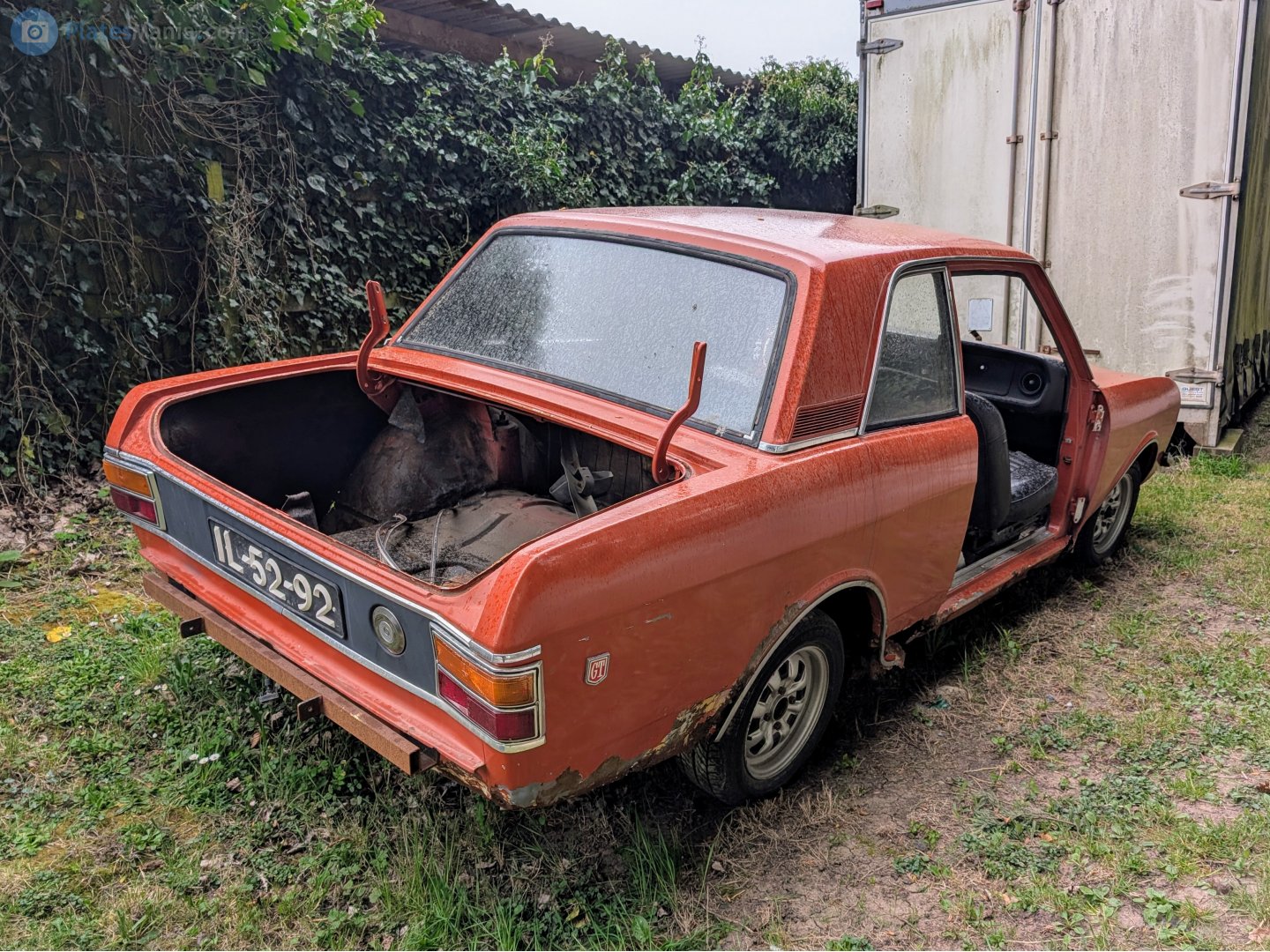IL-52-92, Ford Cortina 2nd gen 2-door Sedan (Mk2), 1966–1970