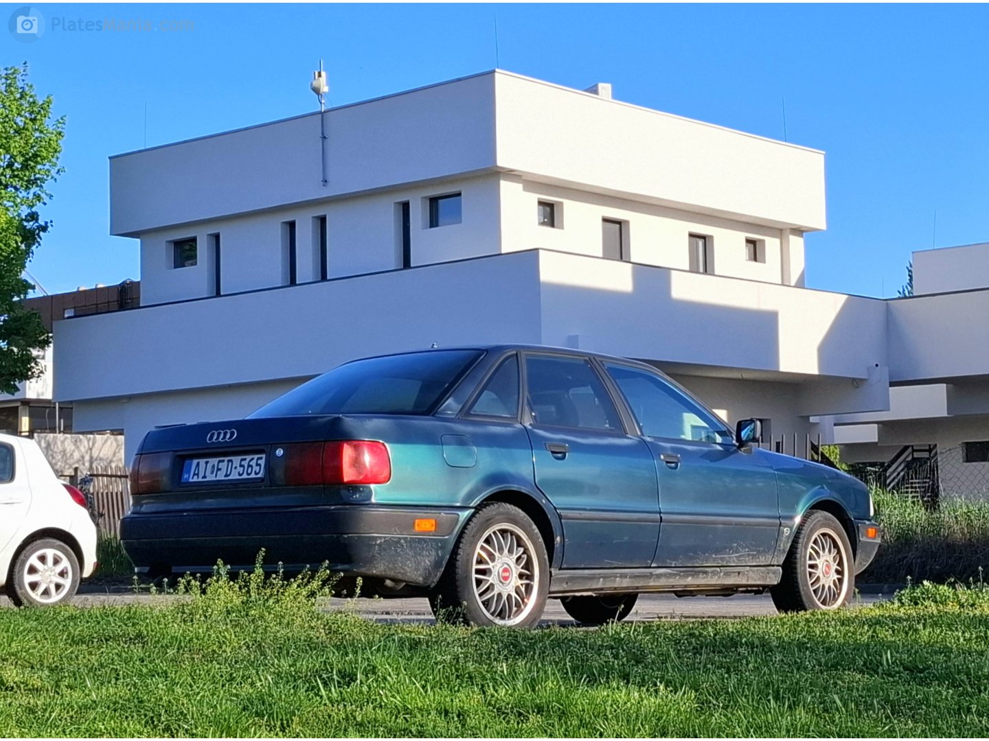 AI FD-565, Audi 80 4th gen Sedan (B4/8C2), 1991–1994
