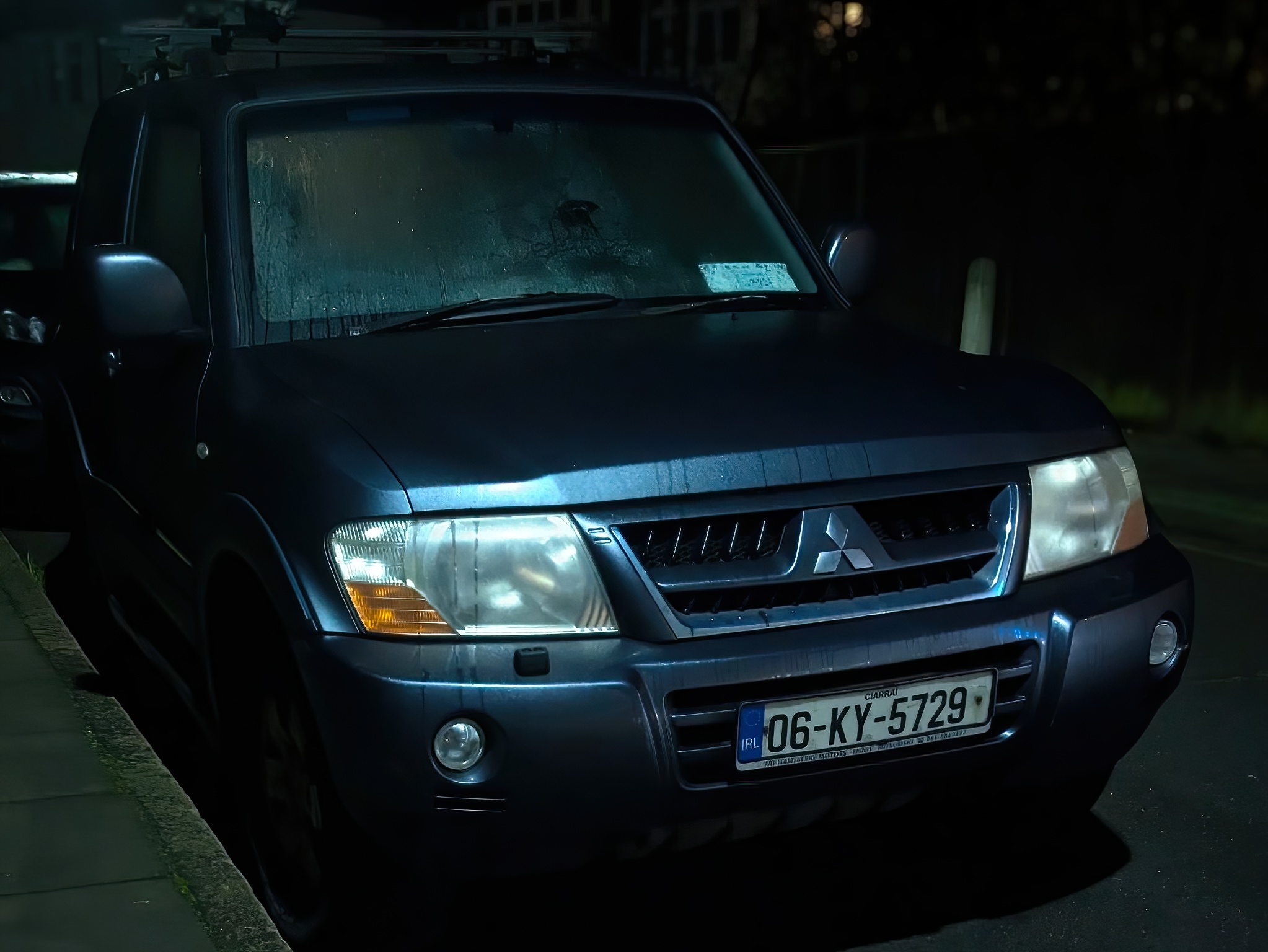 06-KY-5729, Mitsubishi Pajero 3rd gen 3-door SUV (V60/NM/NP), 1999–2006