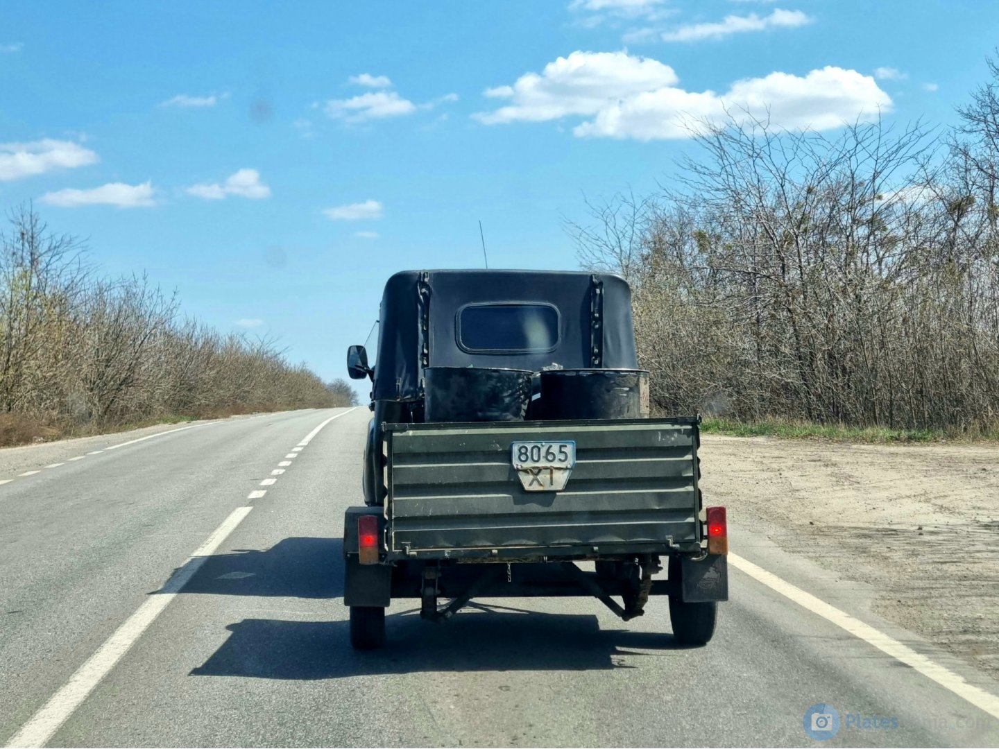 8065 ХI, Trailers (1977) 