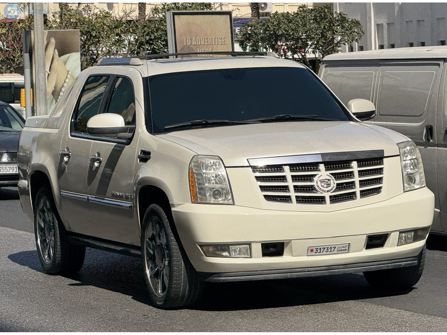 317317, Cadillac Escalade 3rd gen EXT (GMT946), 2006–2014