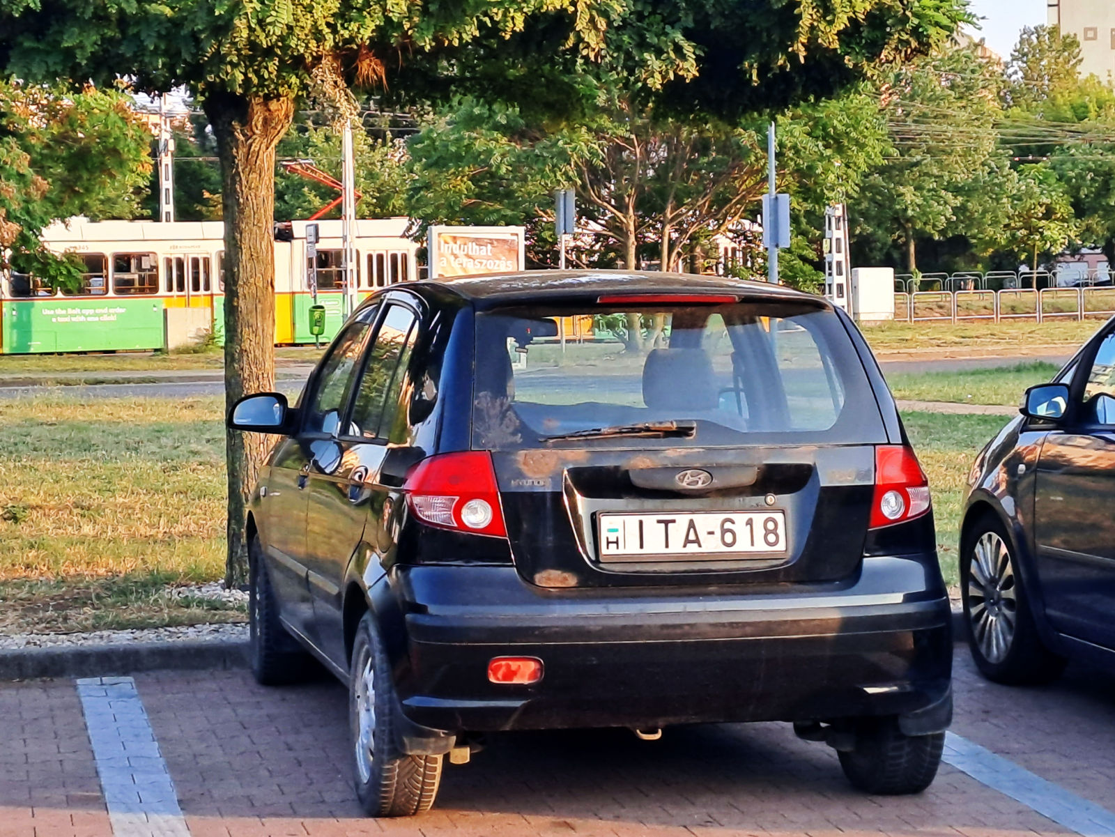 ITA-618, Hyundai TB 1st gen 5-door Hatch (TB), 2002–2005