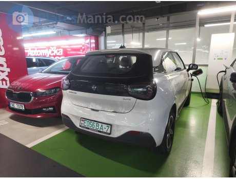 E056 BA-7, DongFeng Box/Nammi 01