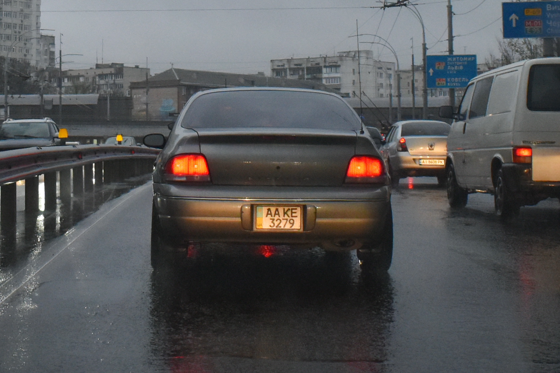 AA 3279 KE, Chrysler Stratus 1st gen Sedan (JA), 1994–2000
