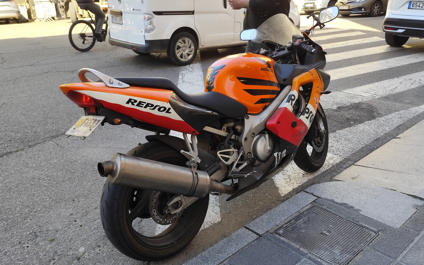 F 6593, Honda CBR Series 600F4, 1999–2006
