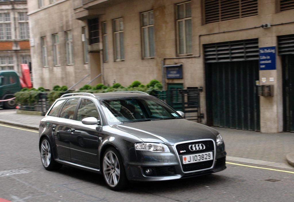 J103829, Audi RS4 2nd gen Avant (B7/8ED), 2006–2008