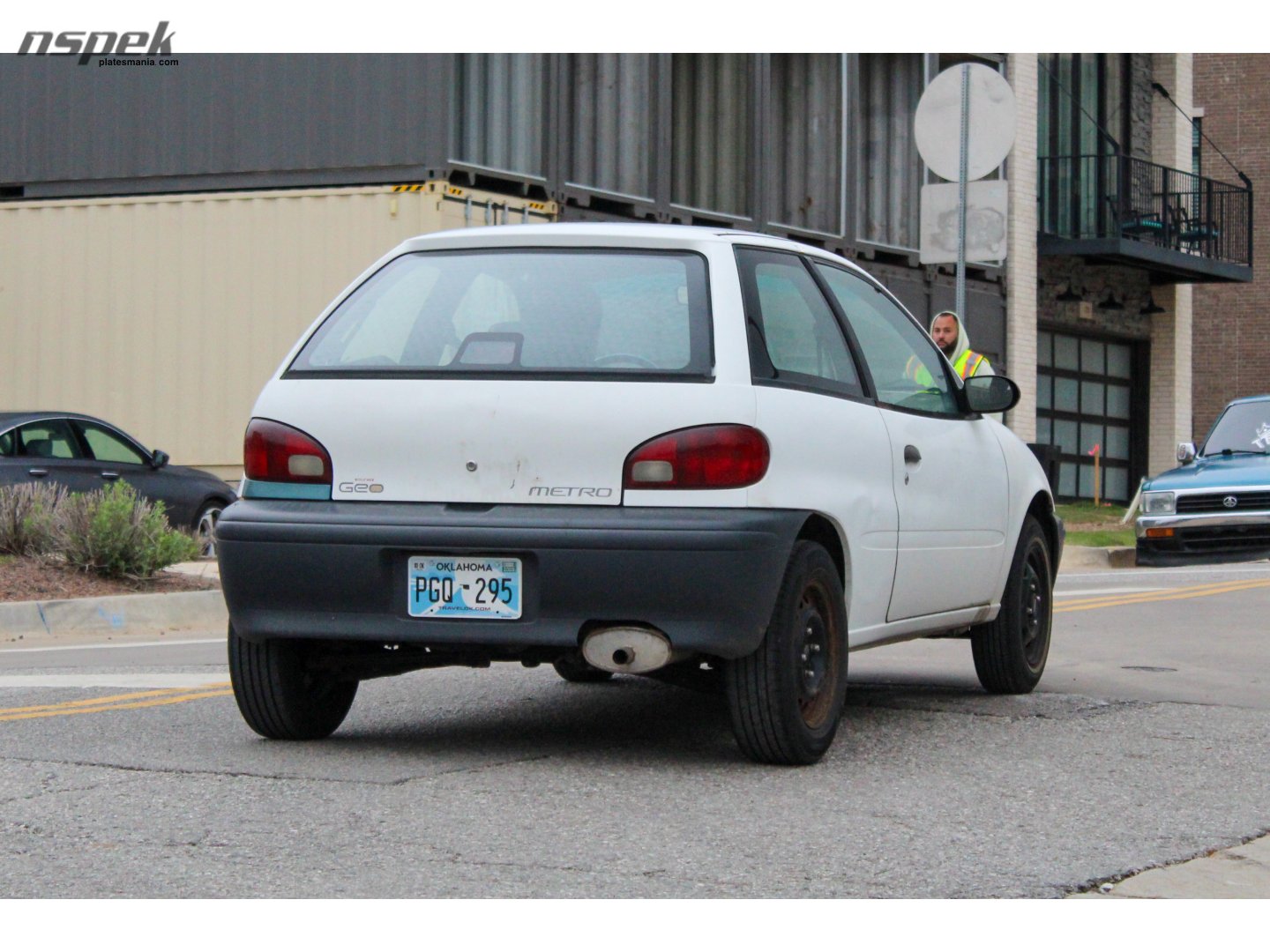 PGQ-295, Geo Metro 2nd gen Hatch, 1995–2001