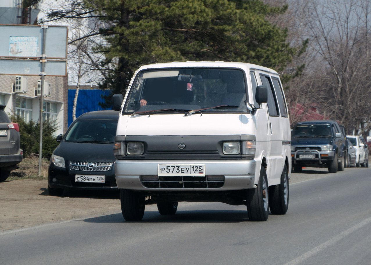 р 573 еу 125, Nissan Vanette 3rd gen Van (S20), 1994–1999