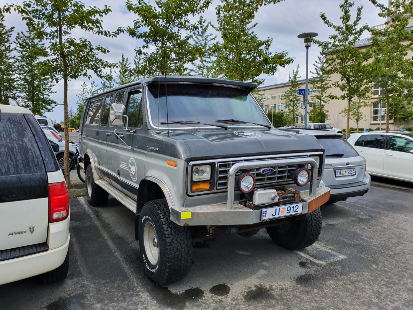 JI 912, Ford E-Series 3rd gen, 1974–1991
