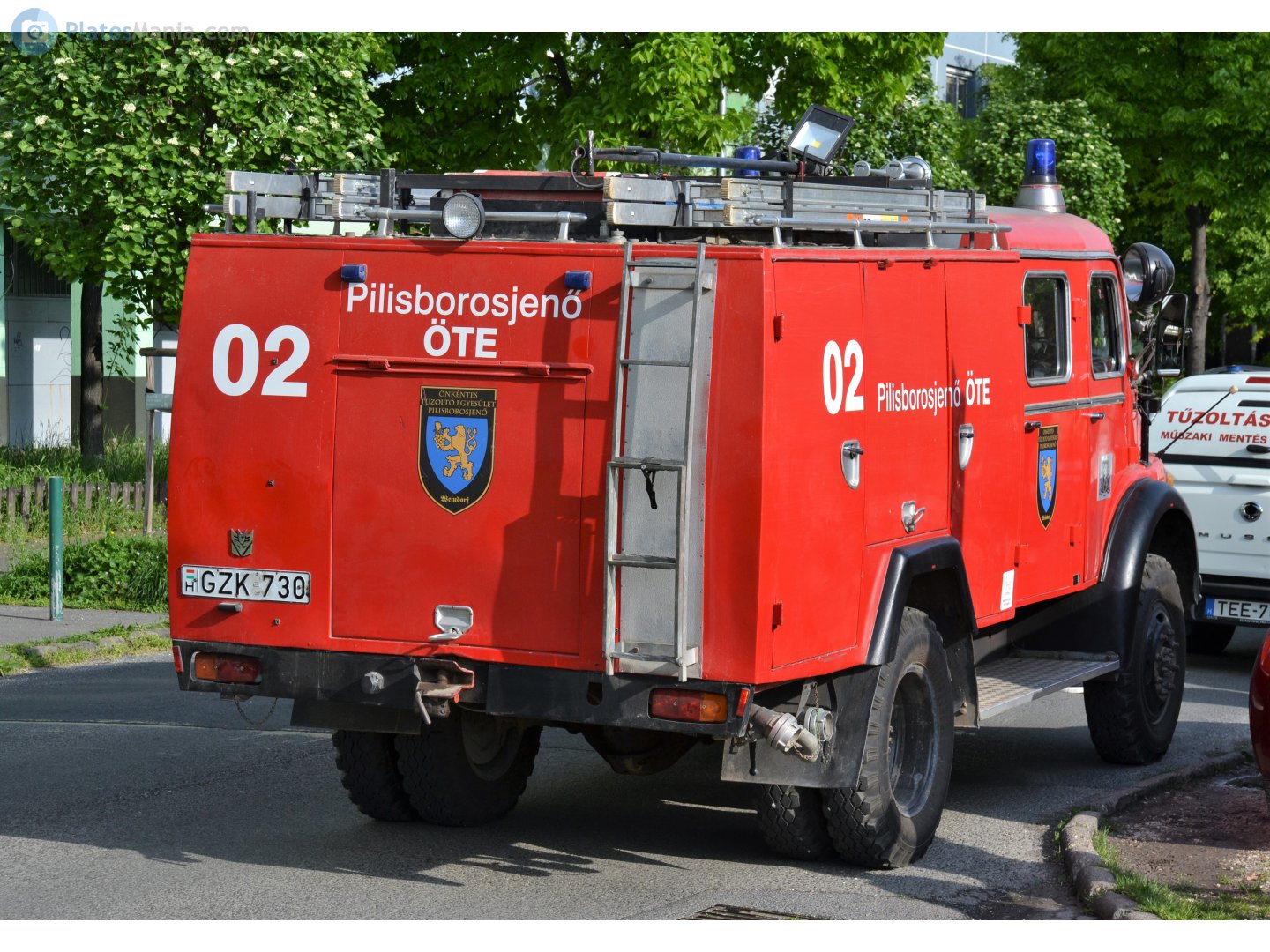GZK-730, Mercedes-Benz L/LA-Series Trucks 