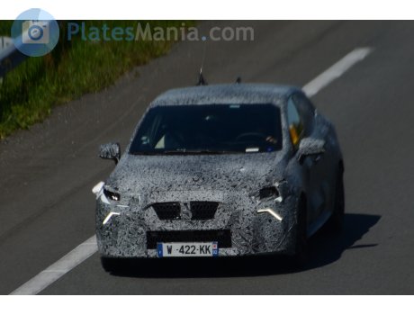 W-422-KK, Renault Clio