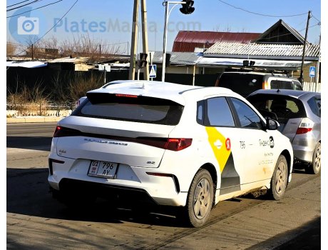 01 796 AY, BYD e2