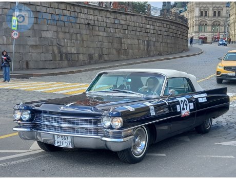 р567рн199, Cadillac Series 62