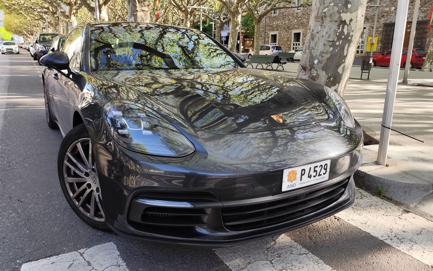 P 4529, Porsche Panamera 2nd gen Fastback (971), 2016–2023