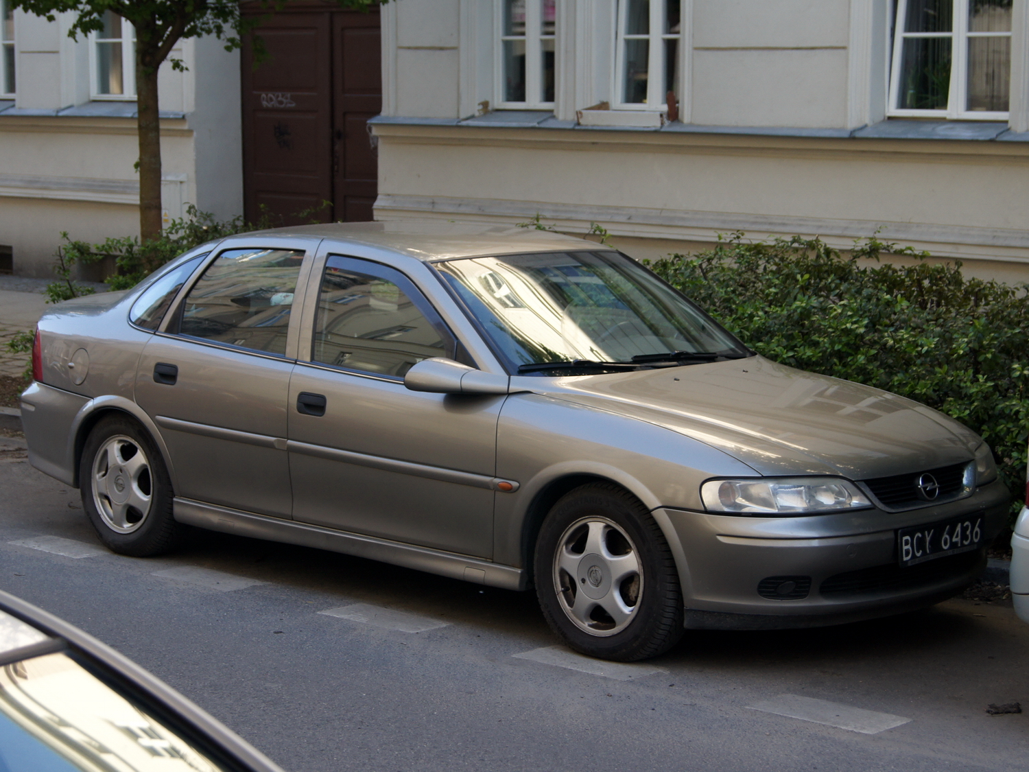 BCY 6436, Opel Vectra 2nd gen Sedan (B; J96), 1995–2002