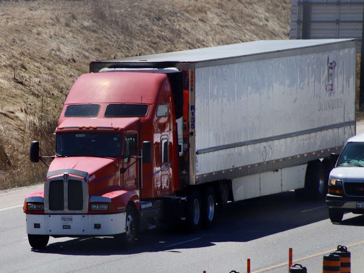 PB22944, Kenworth T600 3rd gen (T600B), 1995–2008