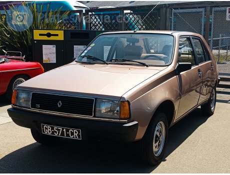 GB-571-CR, Renault 14
