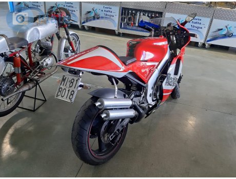 MI 818018, Suzuki RG/RGV