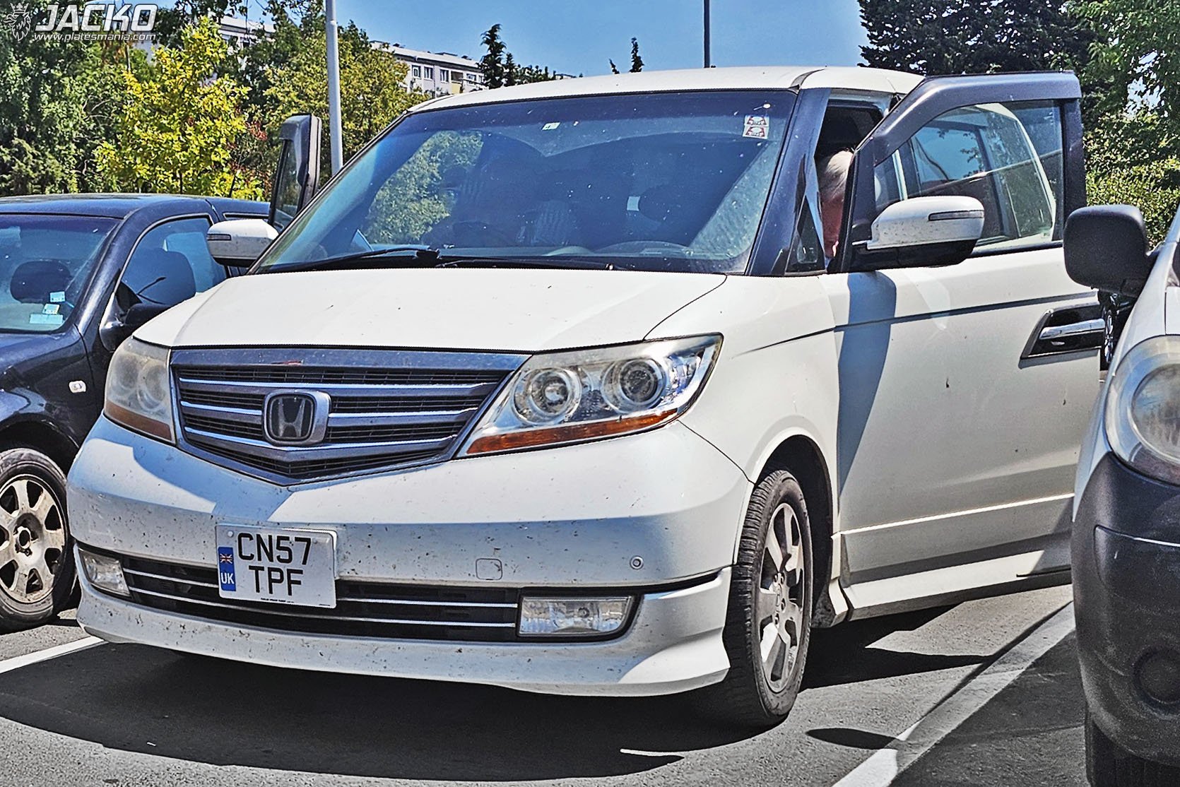 CN57TPF, Honda Elysion 1st gen Prestige (RR), 2007–2013