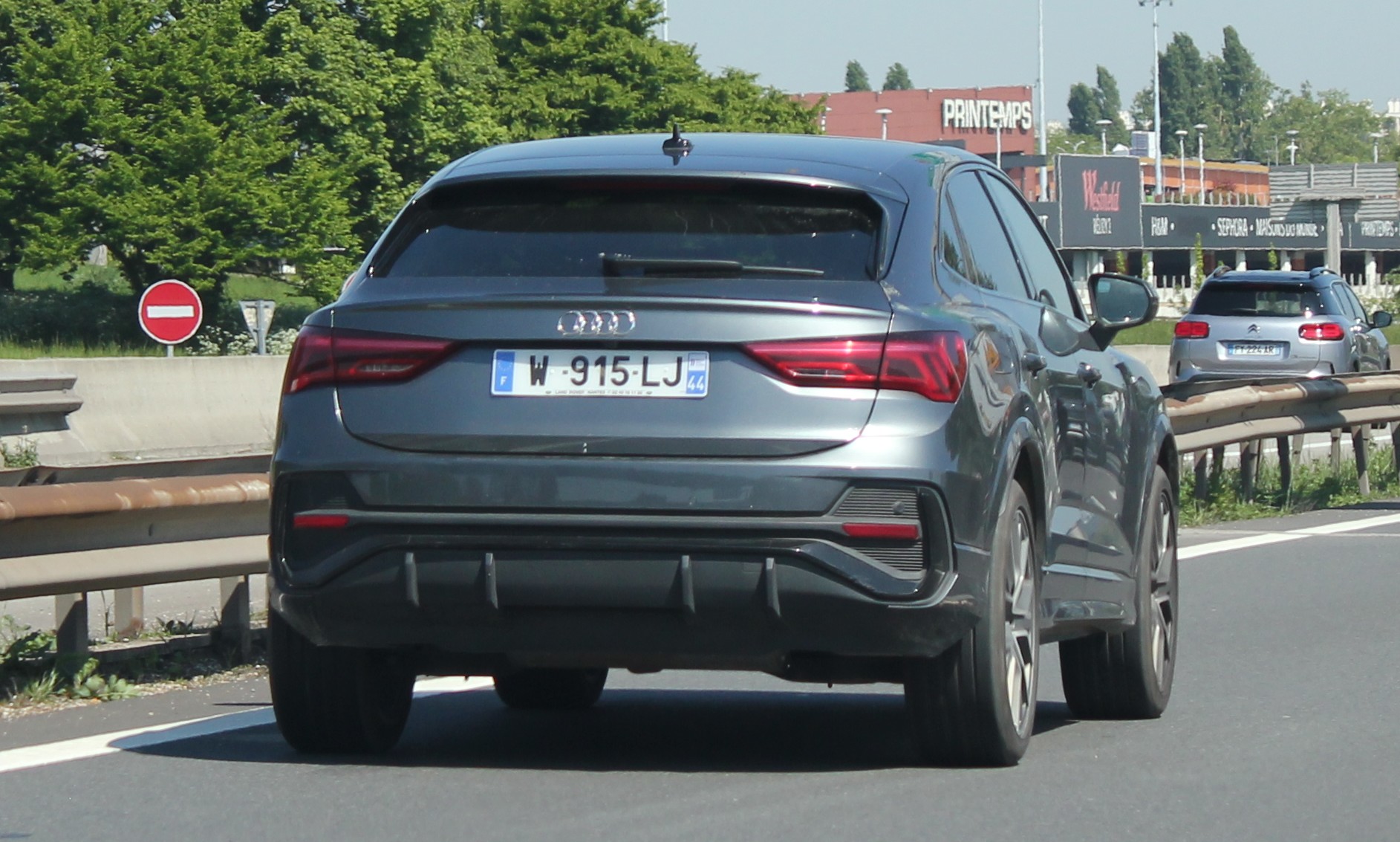 W-915-LJ, Audi Q3 2nd gen Sportback (F3N), 2019–