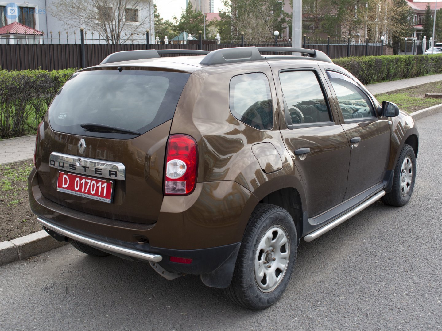 D 017011, Renault Duster 1st gen (HS/H79), 2010–2015