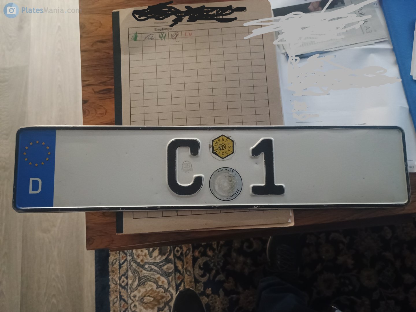 C 1, License plate without vehicle 