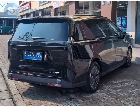 B 1077 PDV, Maxus Mifa 7