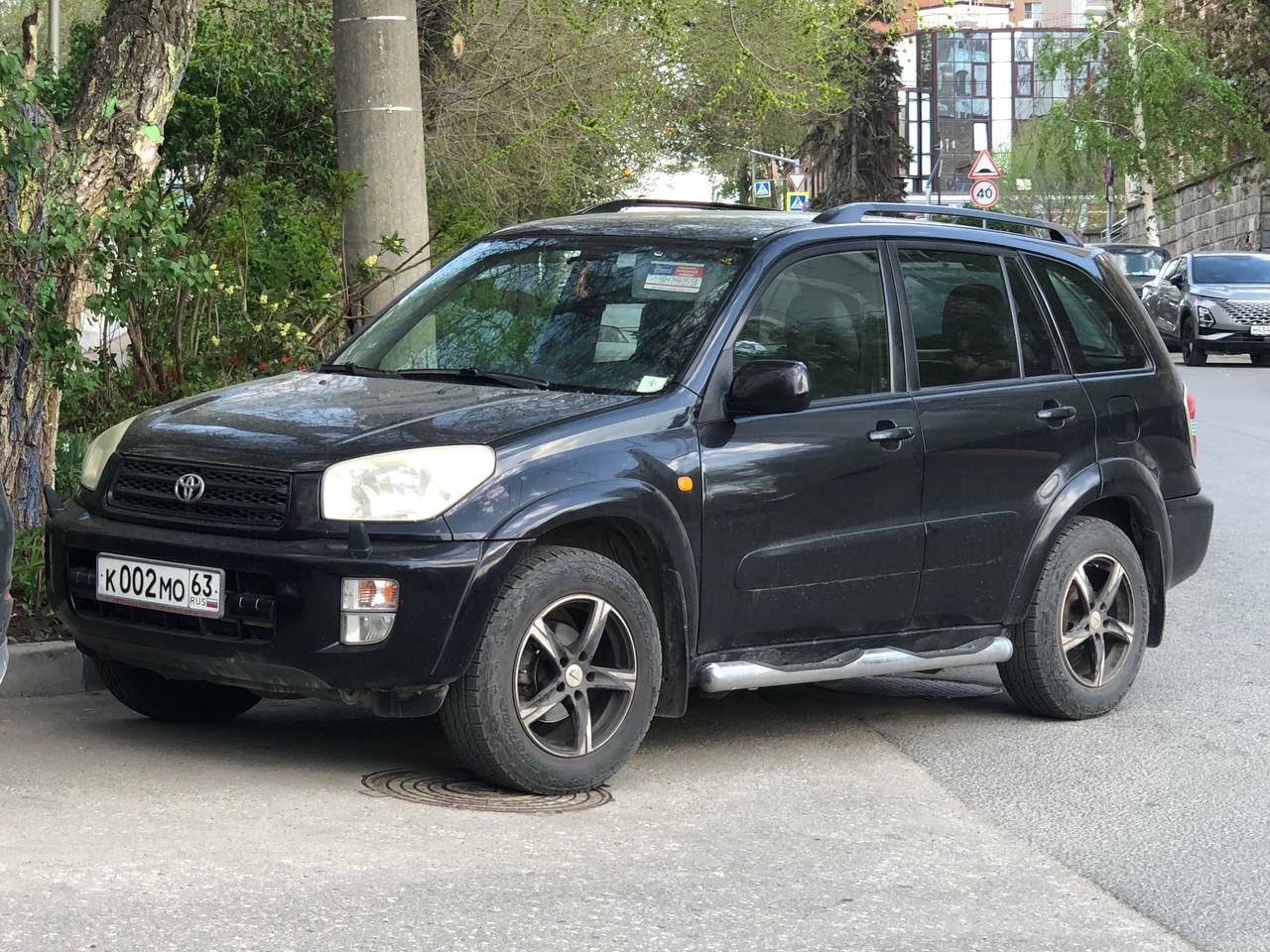 к 002 мо 63, Toyota RAV4 2nd gen 5-door SUV (XA20), 2000–2005