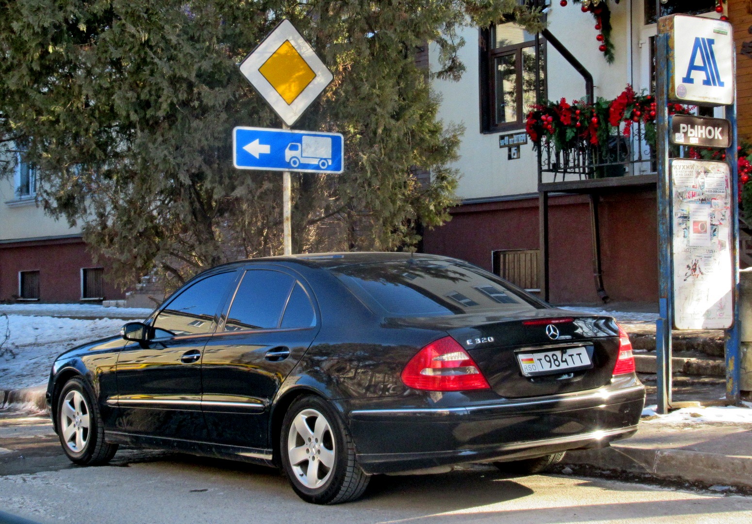 т 984 тт, Mercedes-Benz E-Klasse 3rd gen Sedan (W211), 2002­–2009