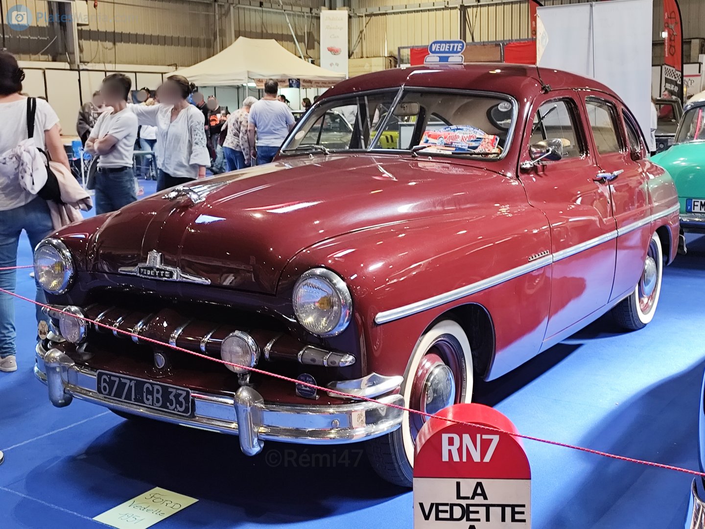 6771 GB 33, Ford Vedette 