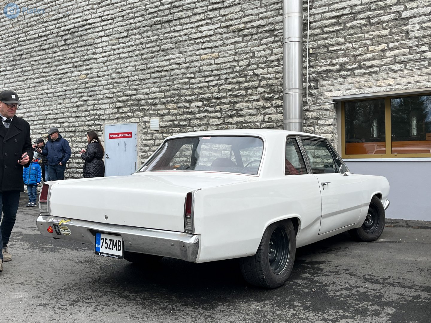 75 ZMB, Plymouth Valiant 
